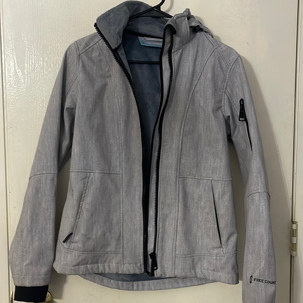 Free Country Coat. Size Small in Womens.